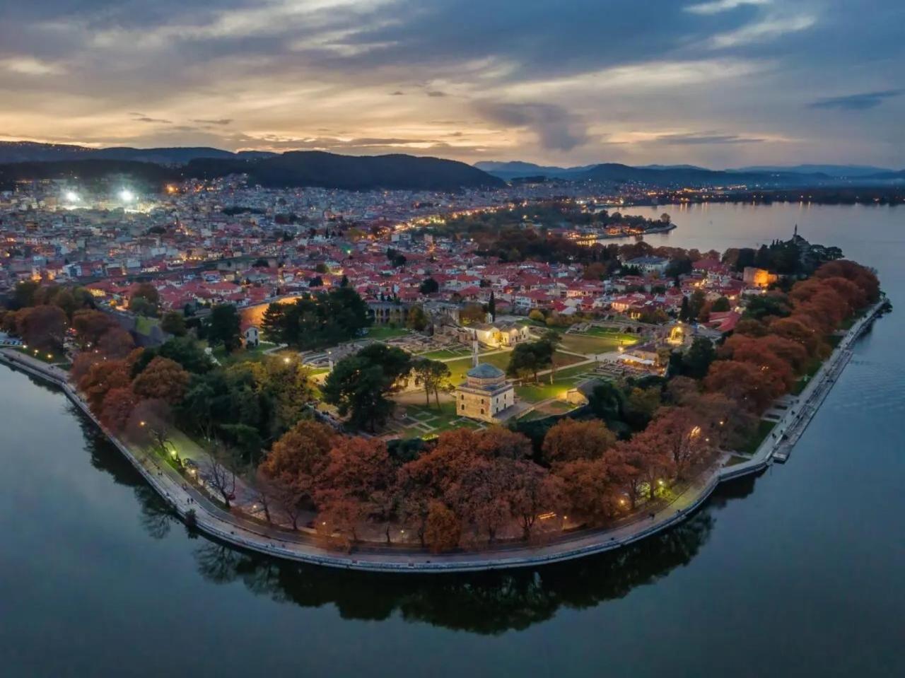 Cozyio- Ioannina City Center, Luxury Accommodation Eksteriør billede